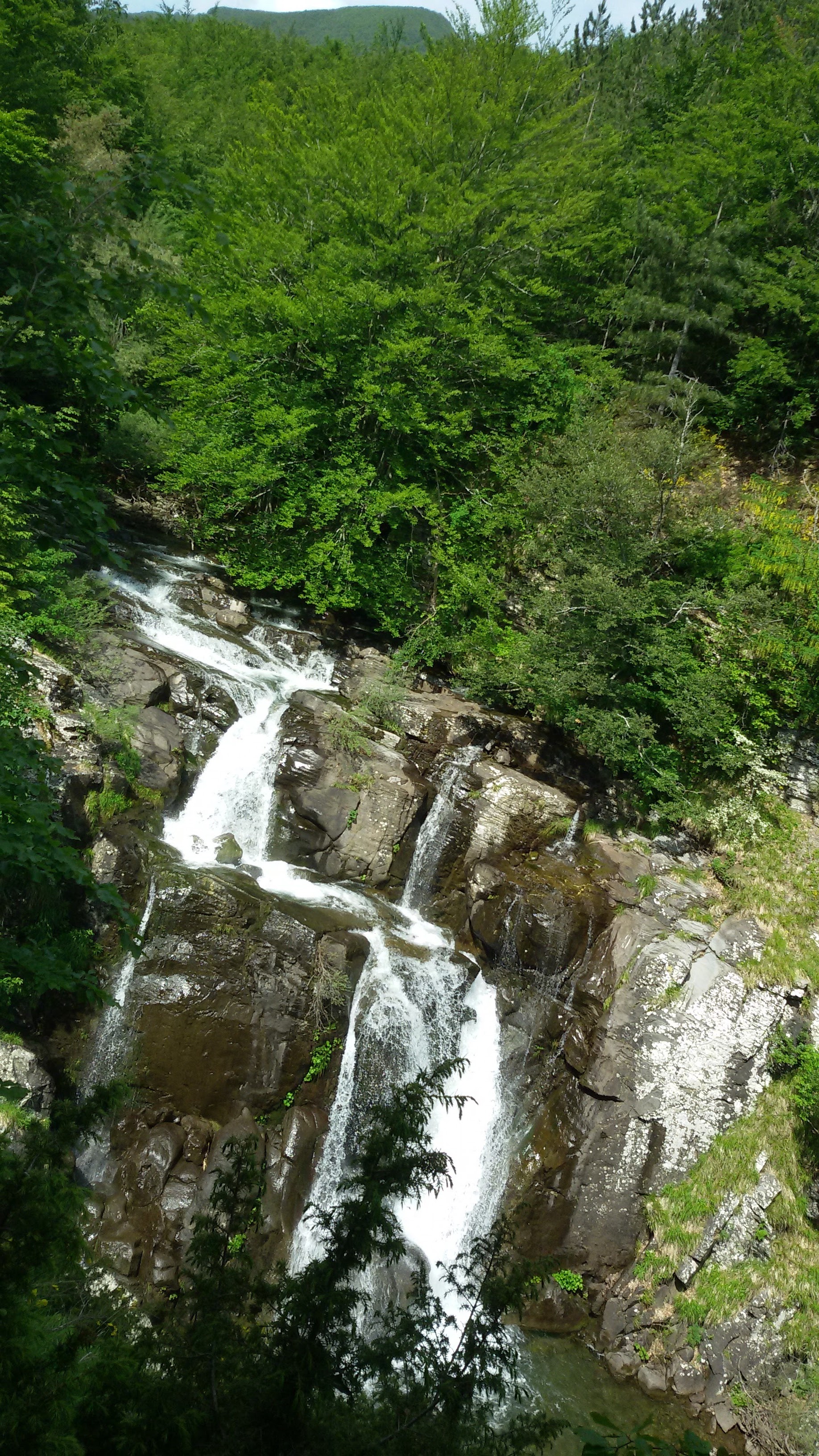 Cinque cascate in un unico trekking di 10 chilometri
