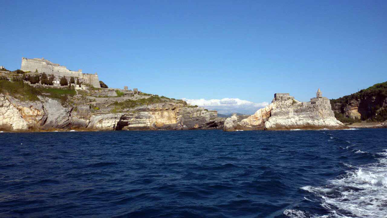 Trenta chilometri in ‘volo’ sulle Cinque Terre