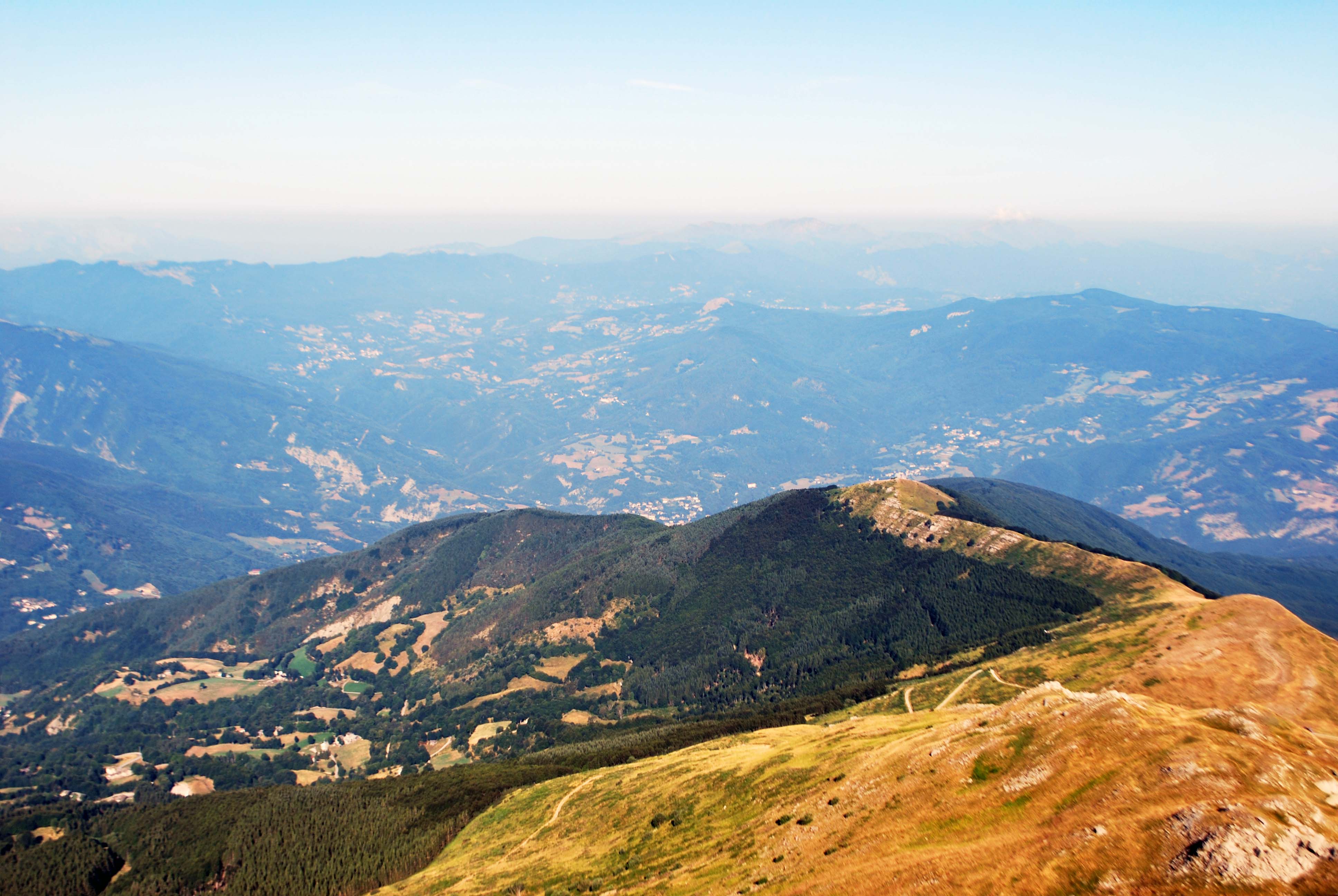 Trekking sui crinali in vetta al Cimone