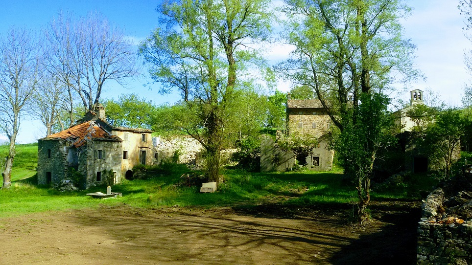 Viaggio nel paese fantasma dell’Appennino