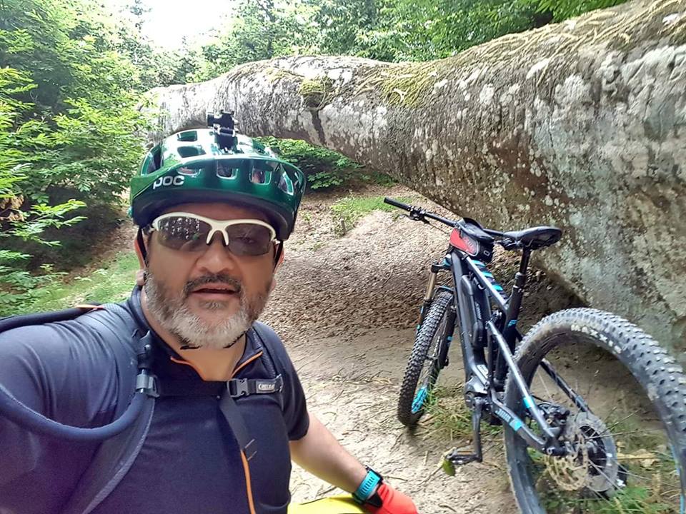 A piedi e in e-bike su e giù per l’Appennino